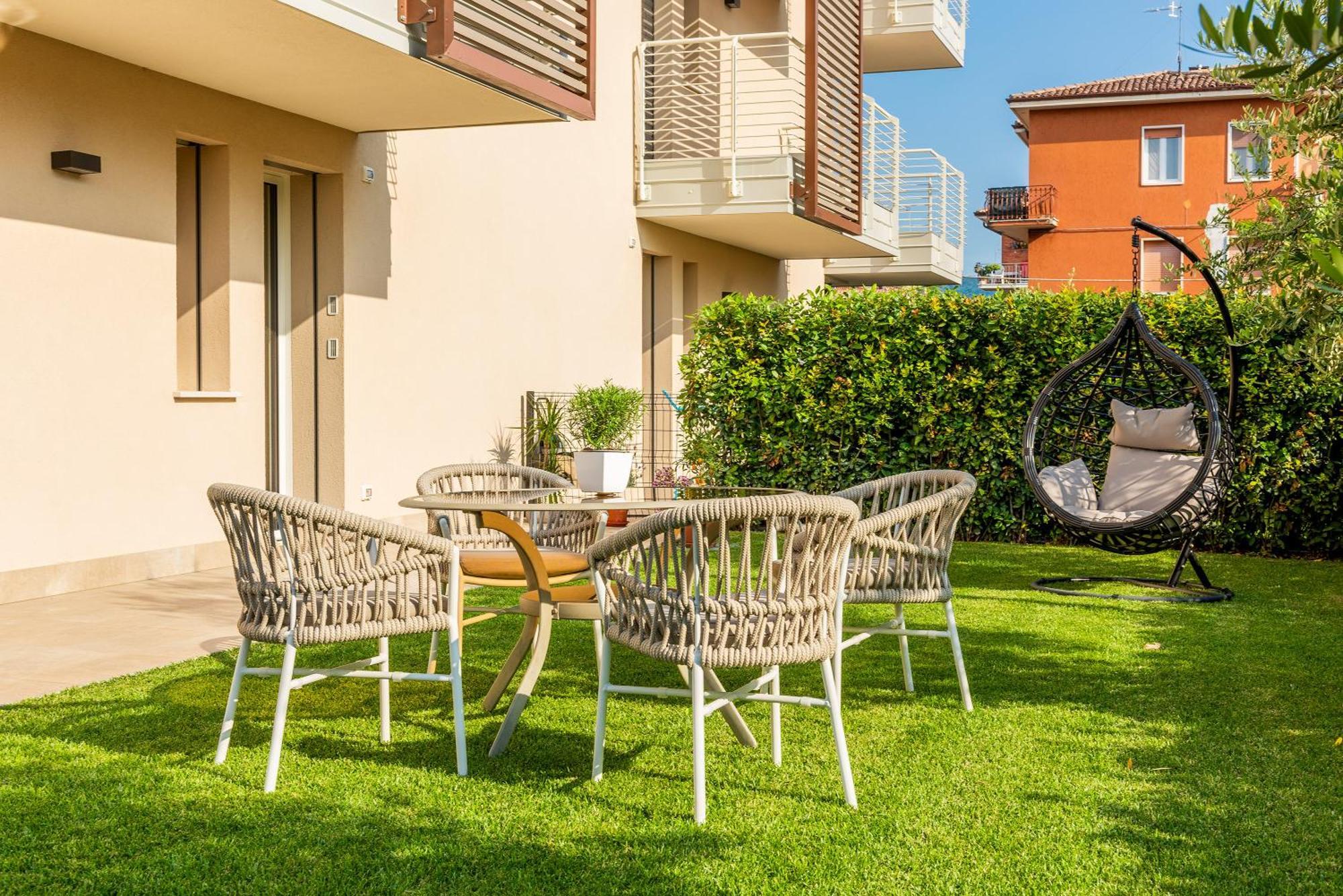 Lifestyle Apartments Dante Bardolino Extérieur photo